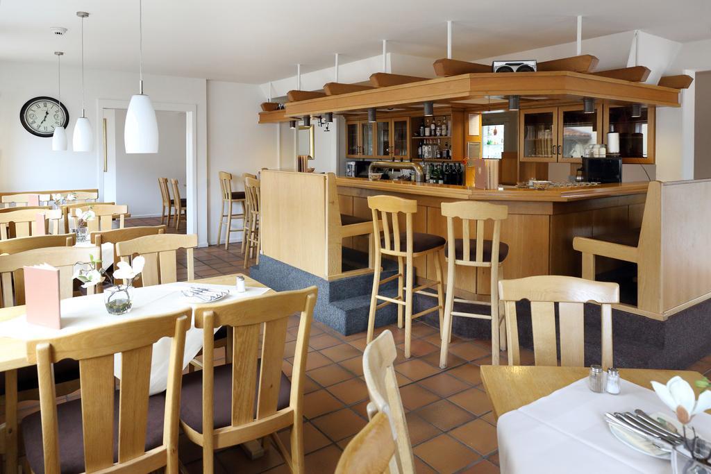 Hotel Weserschloesschen Nienburg  Extérieur photo